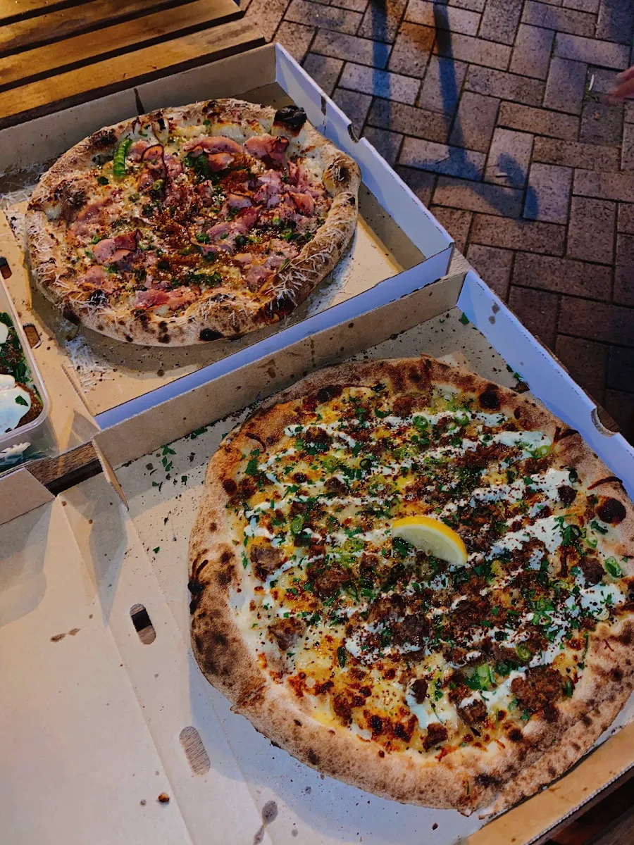 Food & drink, Lenny Pizzeria & Bar