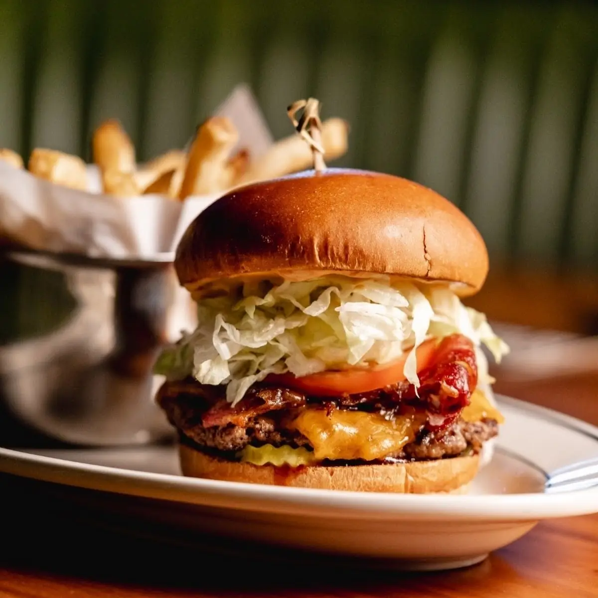 Food & drink, Browns Socialhouse Grandview Corners