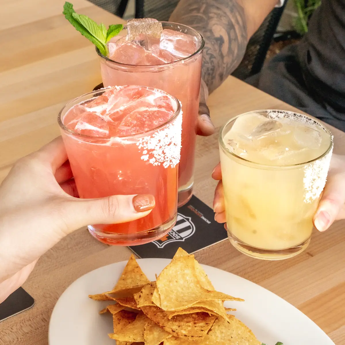 Food & drink, Browns Socialhouse Grandview Corners