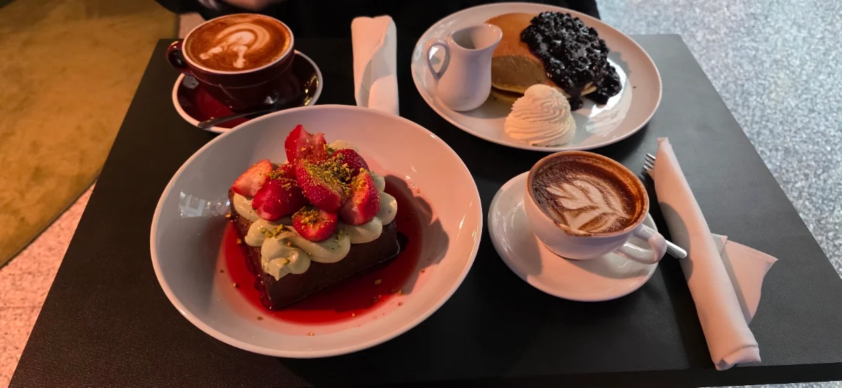 Food & drink, Amea Café