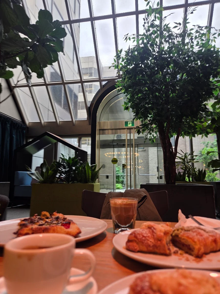 Food & drink, Amea Café