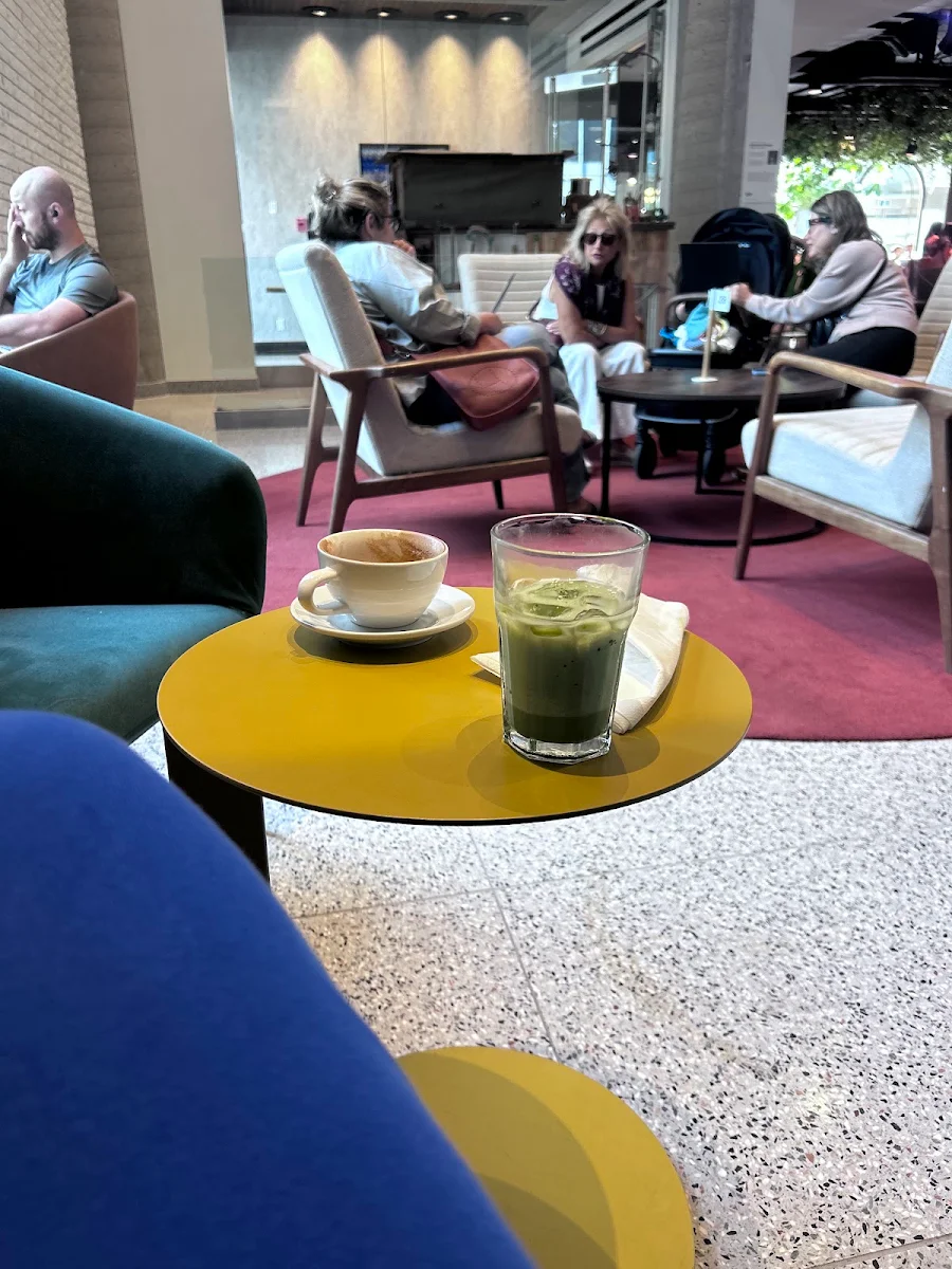 Food & drink, Amea Café
