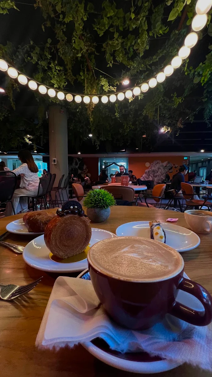 Food & drink, Amea Café
