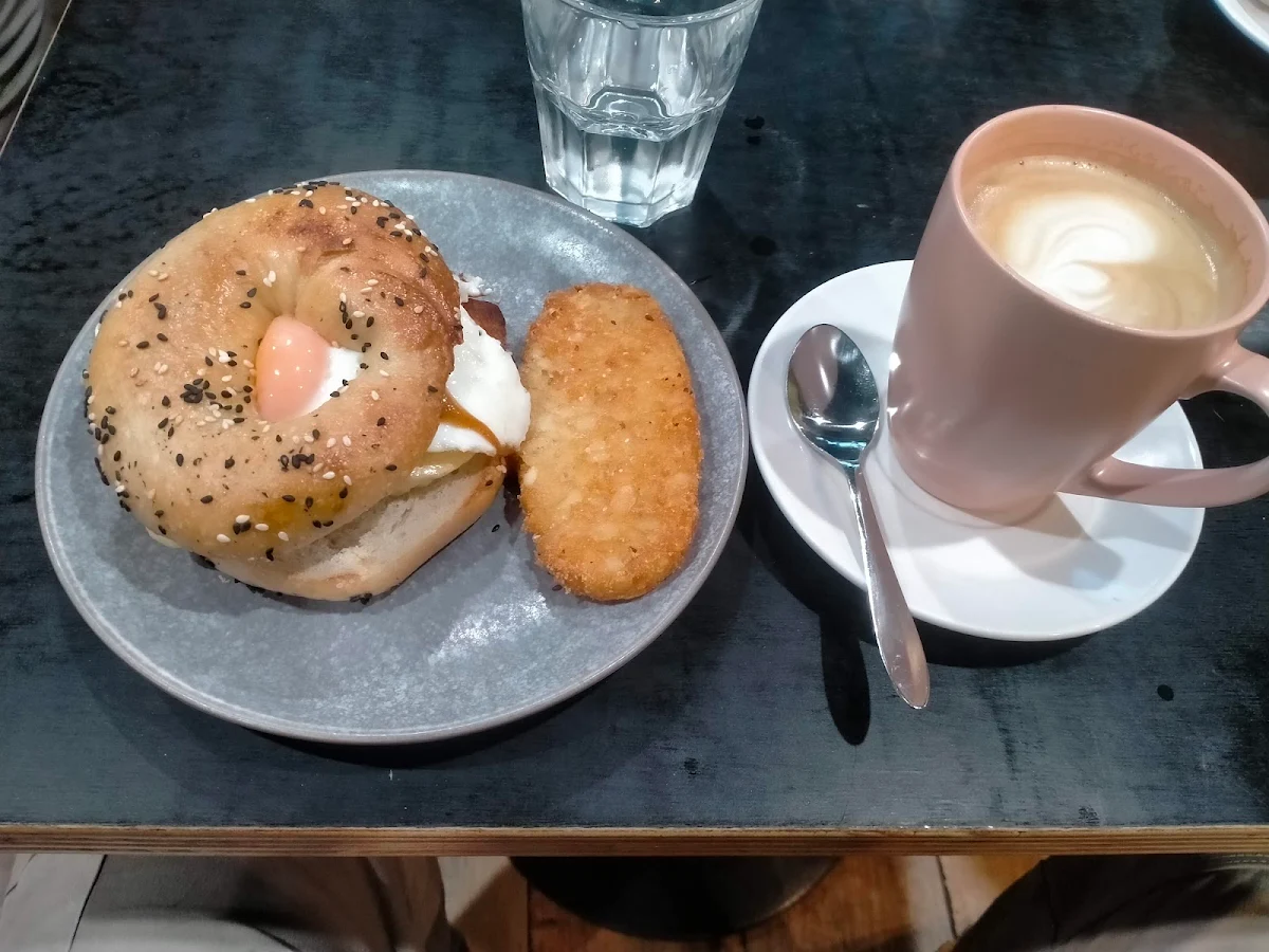 Food & drink, Williams Cafe