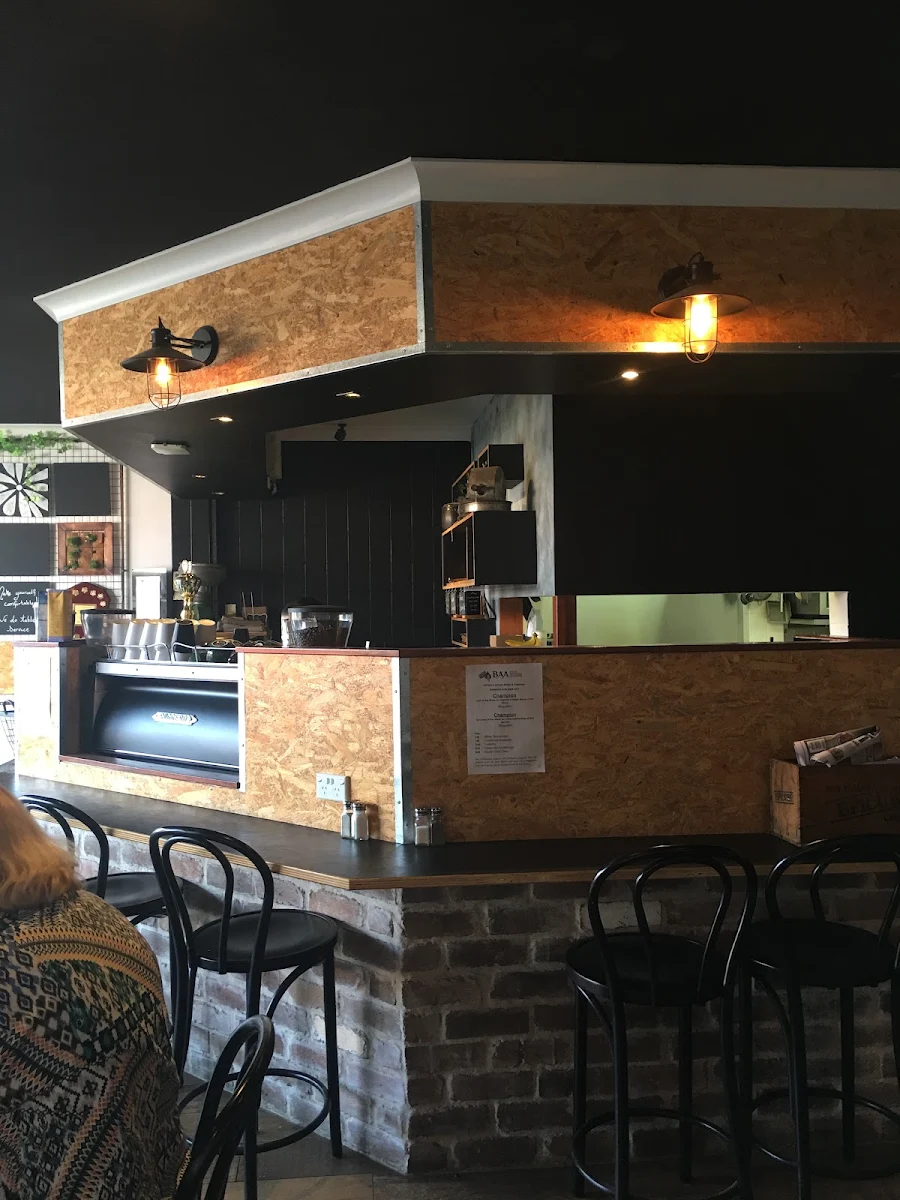 Vibe, Williams Cafe
