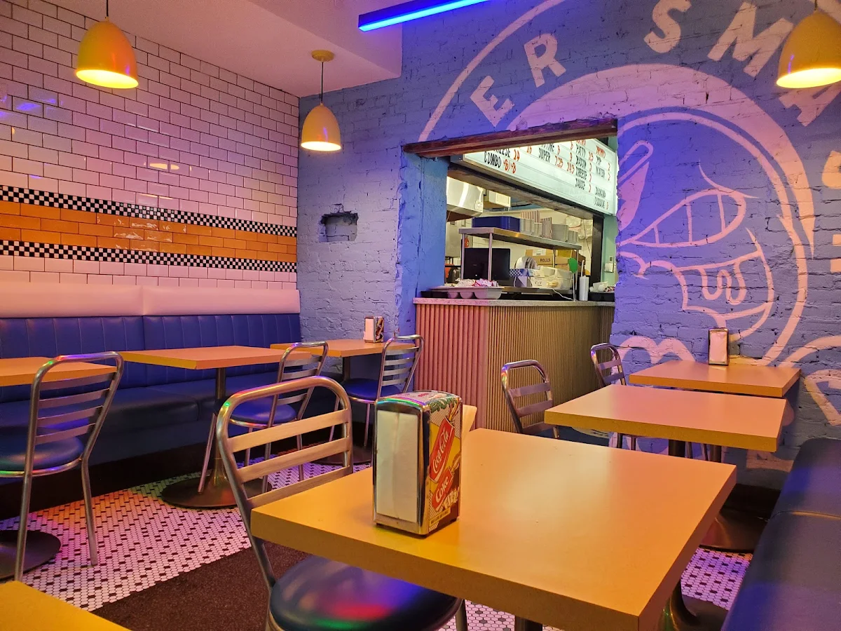 Vibe, Super Smash Burgs – Markham