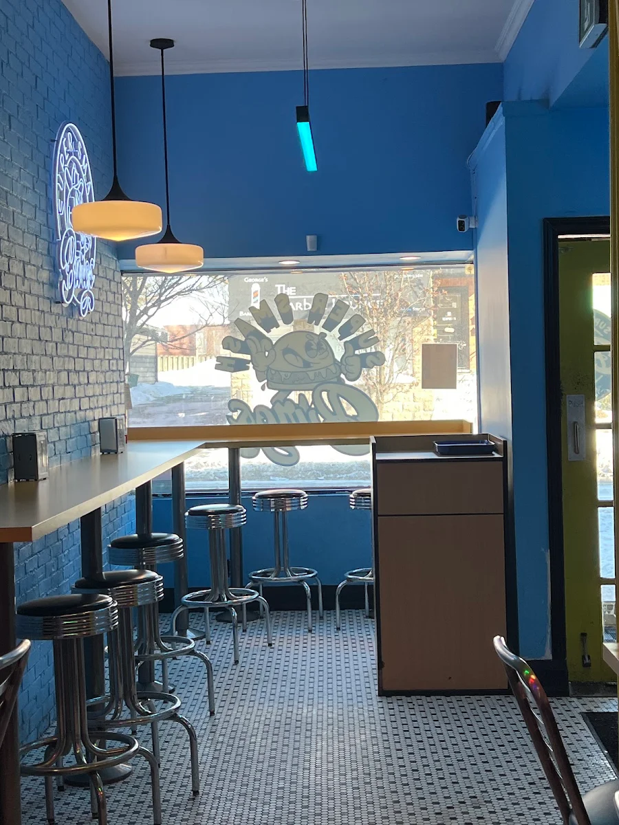 Vibe, Super Smash Burgs – Markham