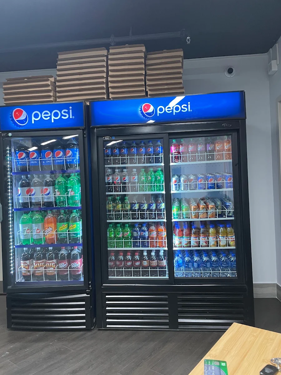 Vibe, Papa Mario's Pizza
