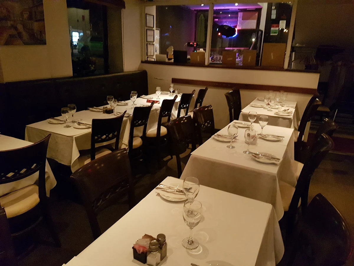 Vibe, Al Dente Trattoria