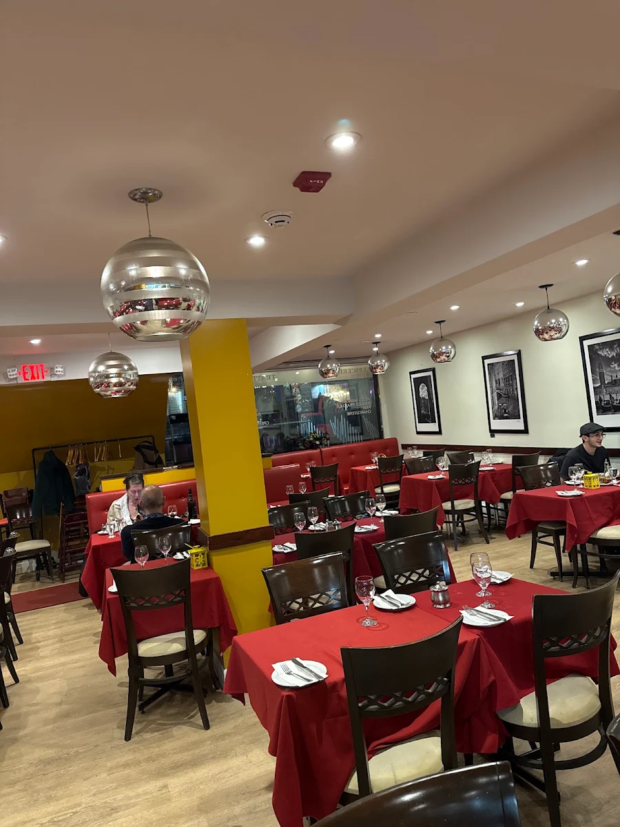 Vibe, Al Dente Trattoria