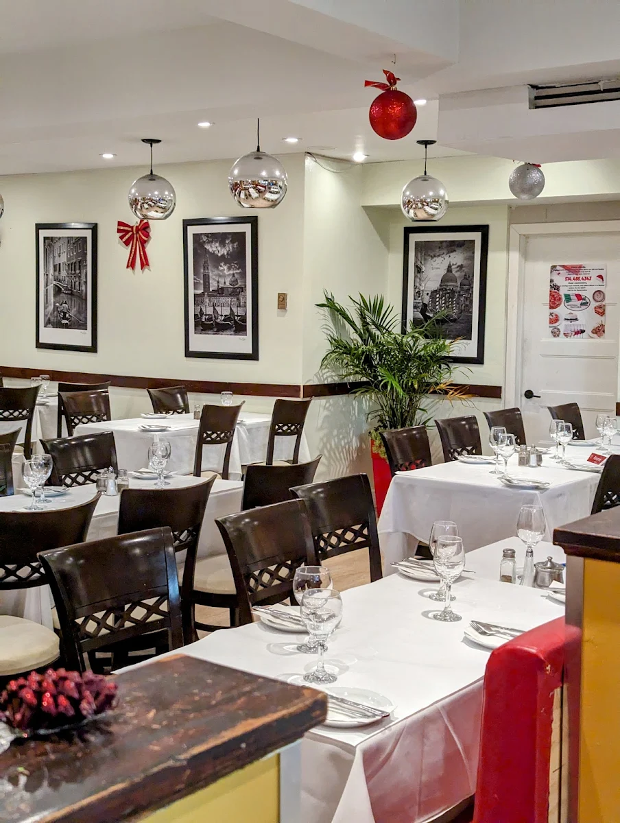 Vibe, Al Dente Trattoria