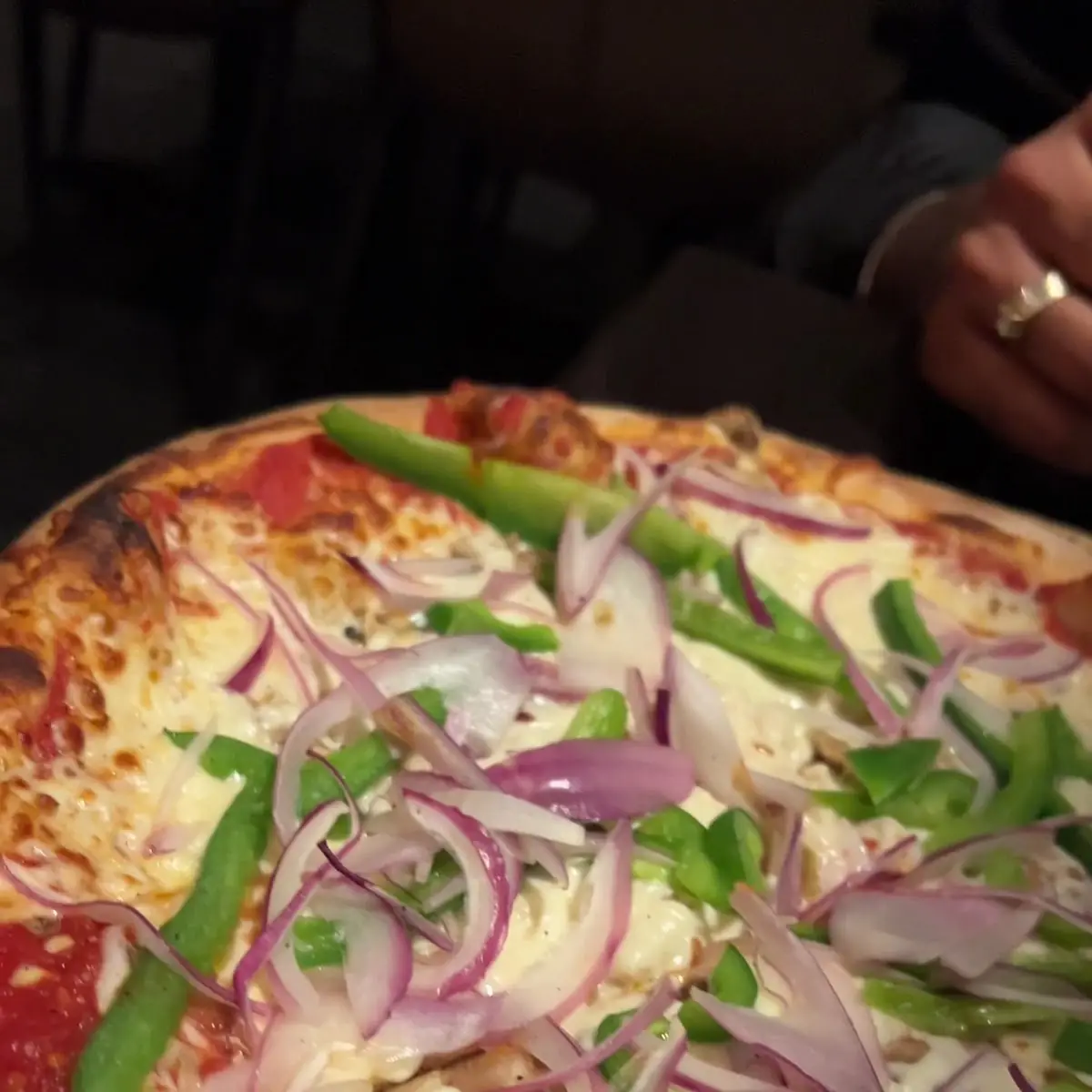 Food & drink, Wooden Heads Gourmet Pizza