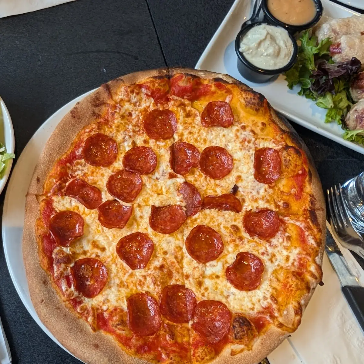 Food & drink, Wooden Heads Gourmet Pizza
