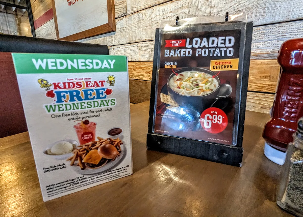 Menu, Swiss Chalet