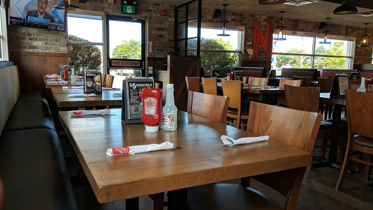 Vibe, Swiss Chalet