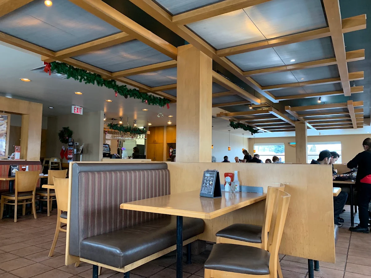 Vibe, Swiss Chalet