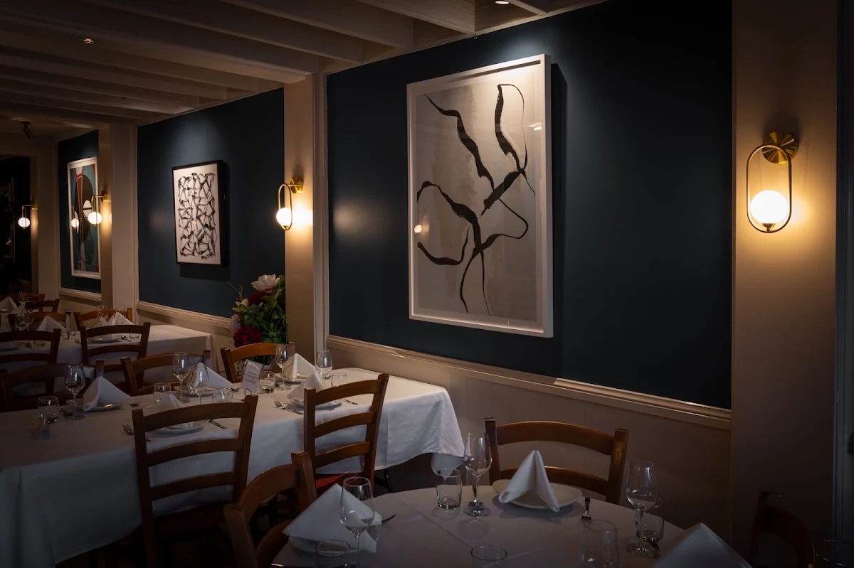 Vibe, Chim by Hanuman Thai