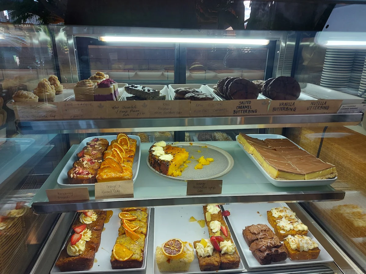Vibe, Cafe Treeo