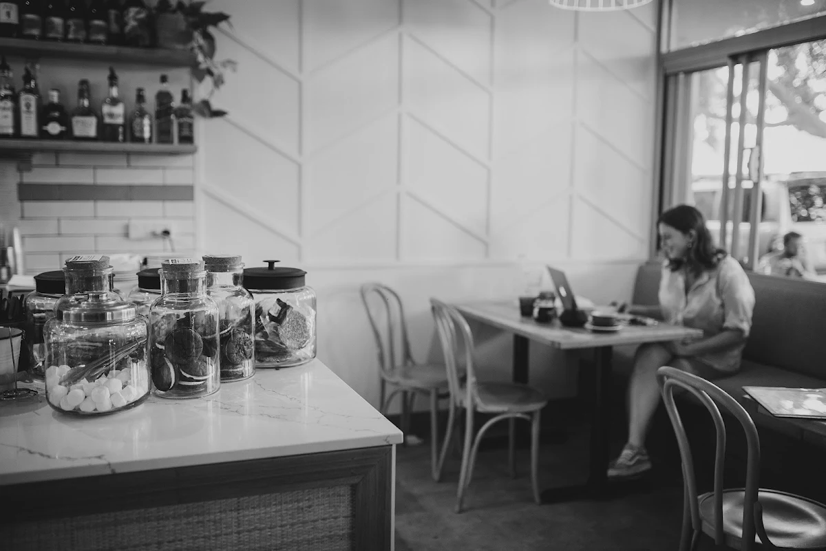 Vibe, Cafe Treeo
