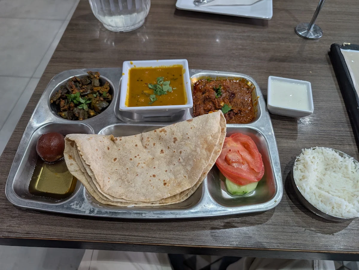 Food & drink, Honest Restaurant Etobicoke