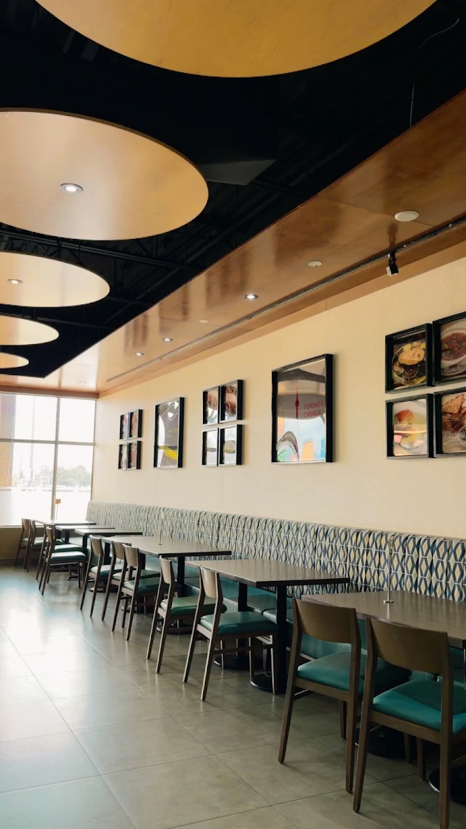 Vibe, Honest Restaurant Etobicoke