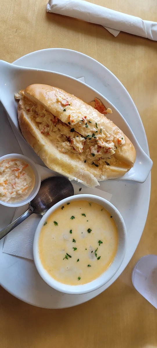 Food & drink, Dennis Point Café