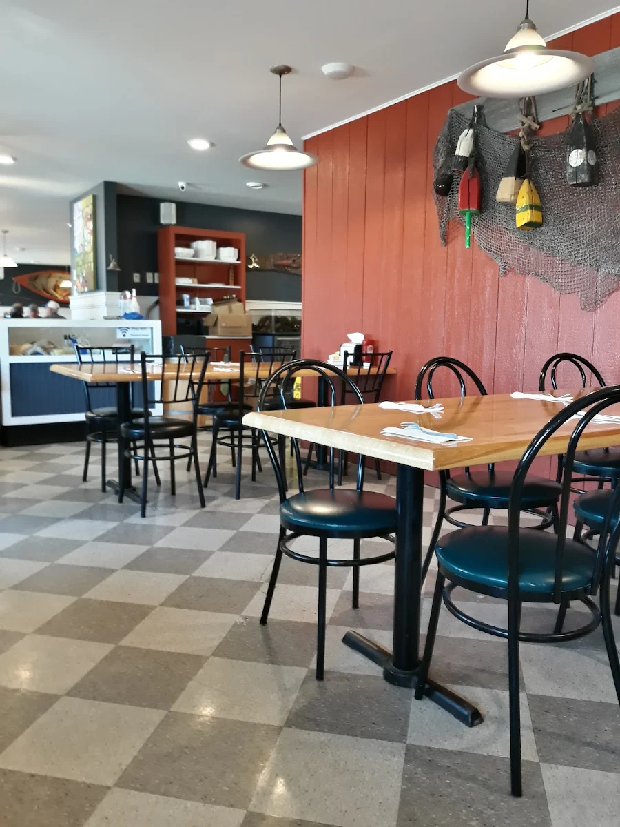 Vibe, Dennis Point Café
