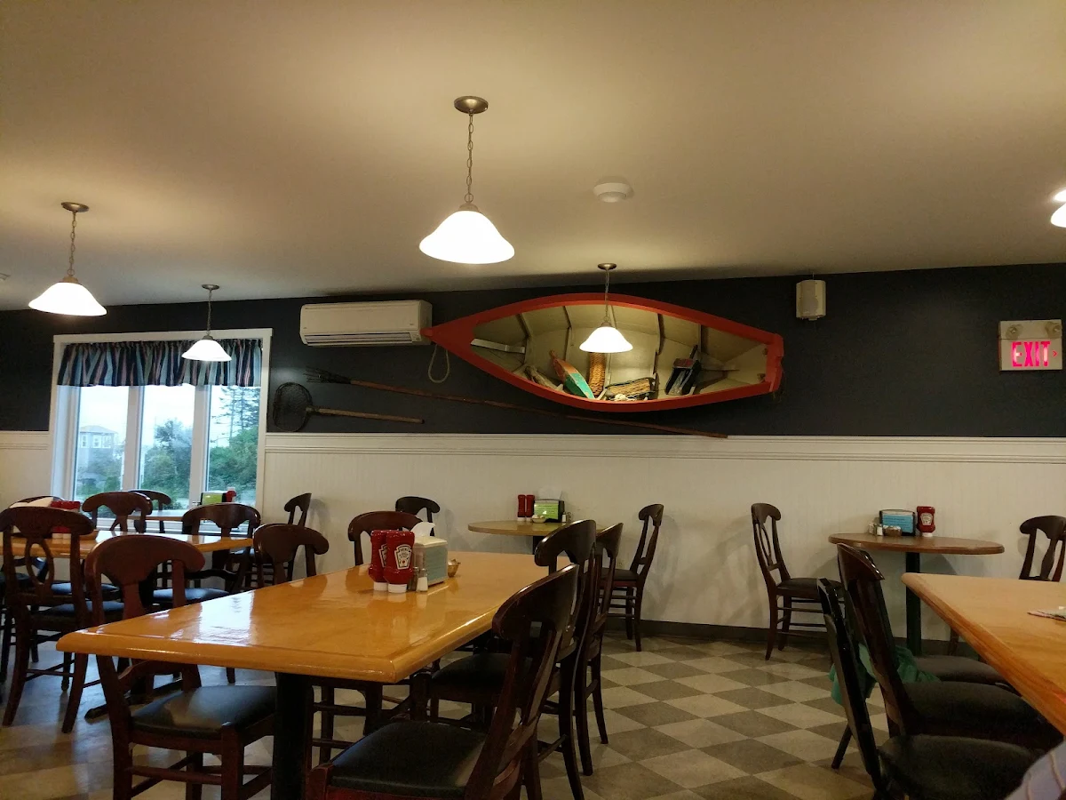 Vibe, Dennis Point Café