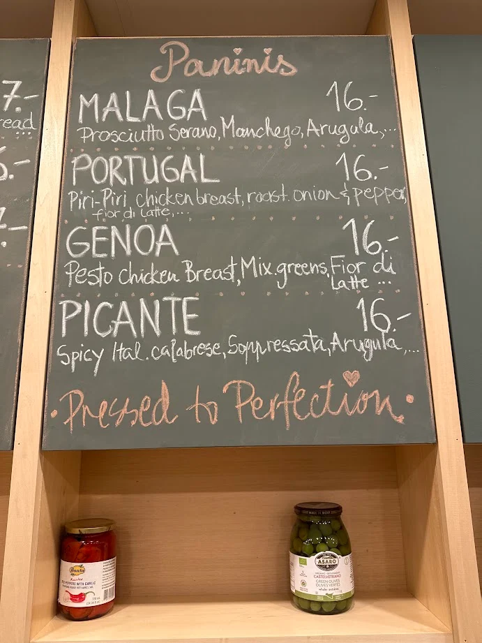 Menu, Pressato Sandwich Bar