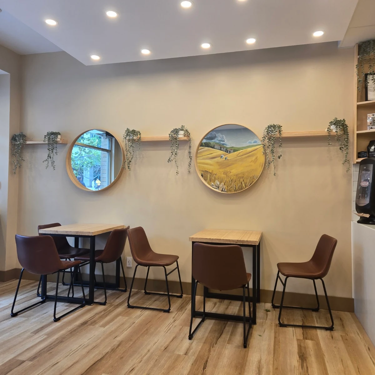 Vibe, Pressato Sandwich Bar