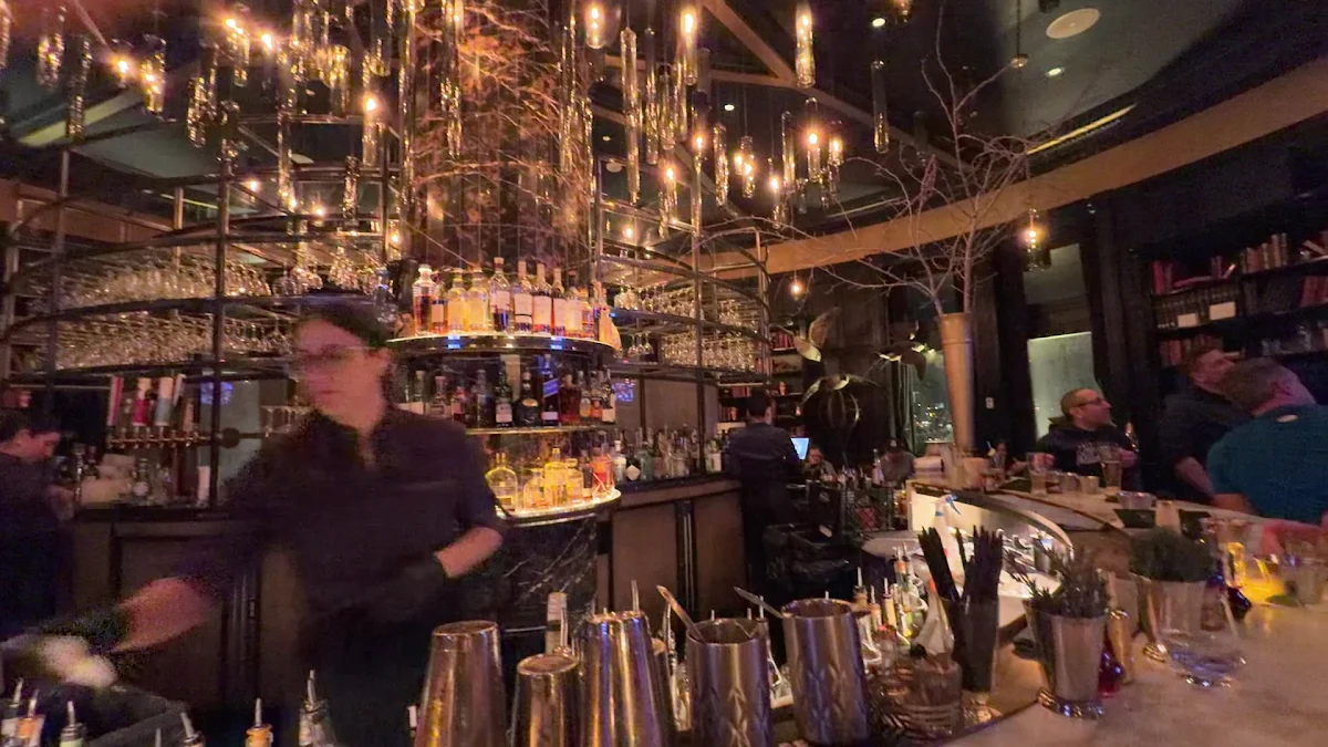 Vibe, Bar 1608