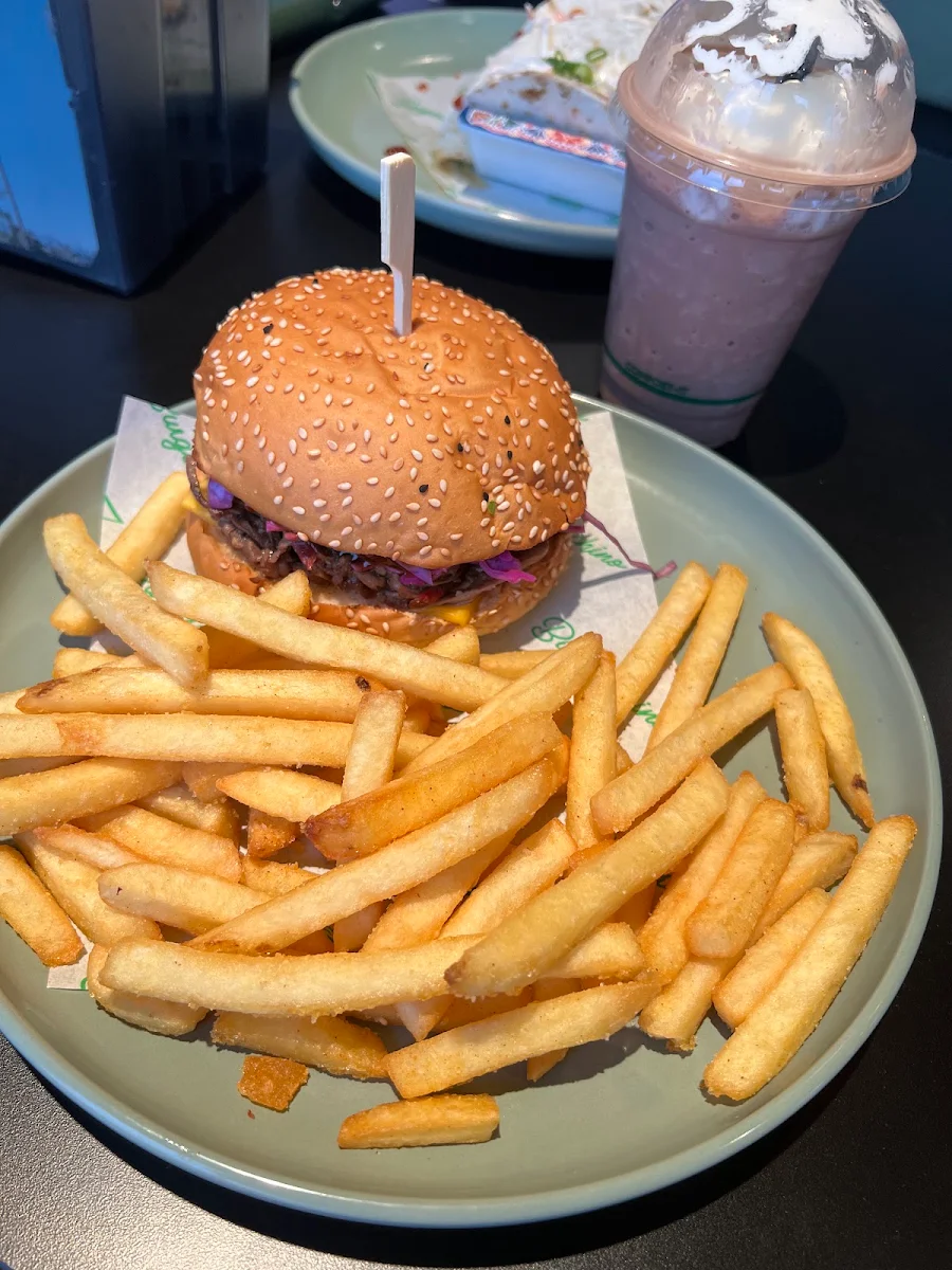 Food & drink, Burgerchino