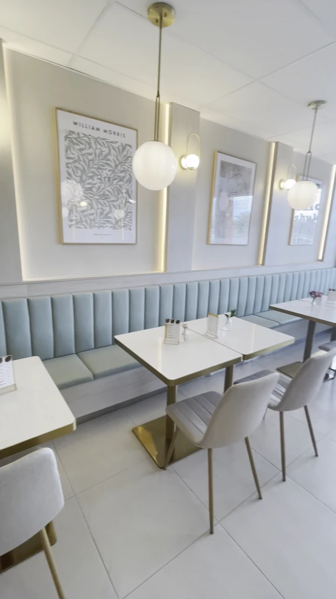 Vibe, Cafe Atelier