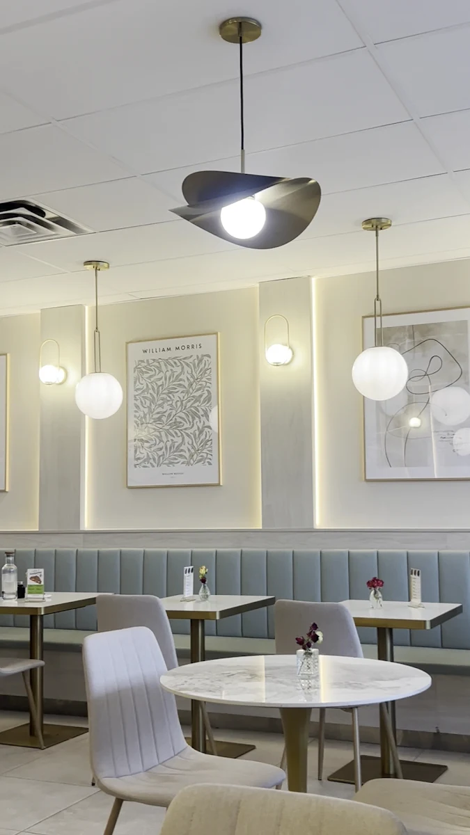 Vibe, Cafe Atelier