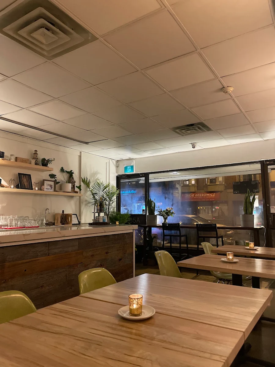 Vibe, Island Oysters Restaurant & Bar