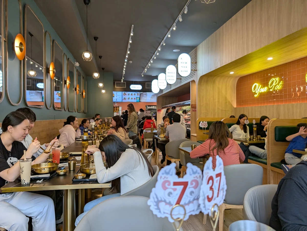 Vibe, Big Way Hot Pot (Kerrisdale)