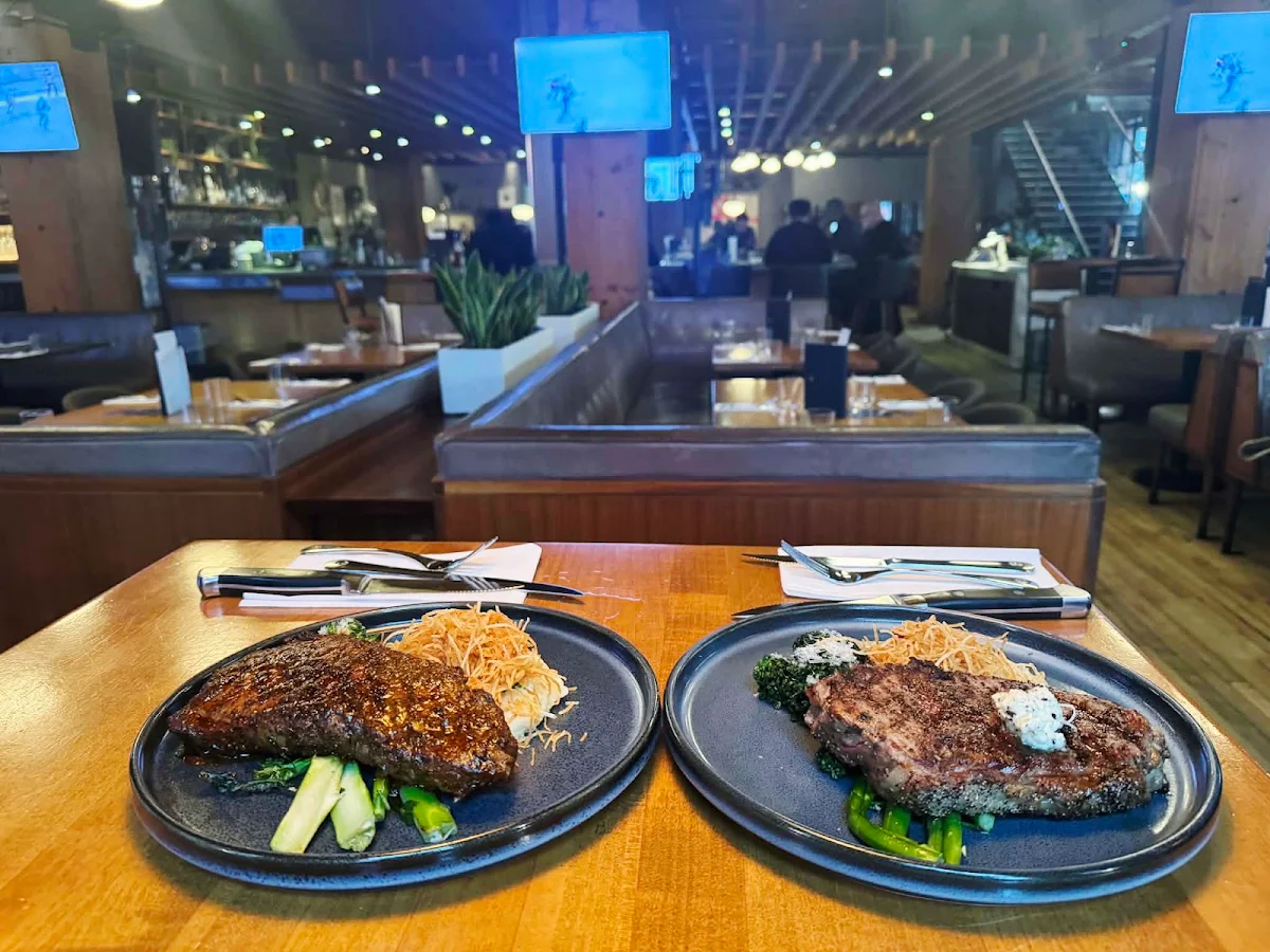Food & drink, Earls Kitchen + Bar