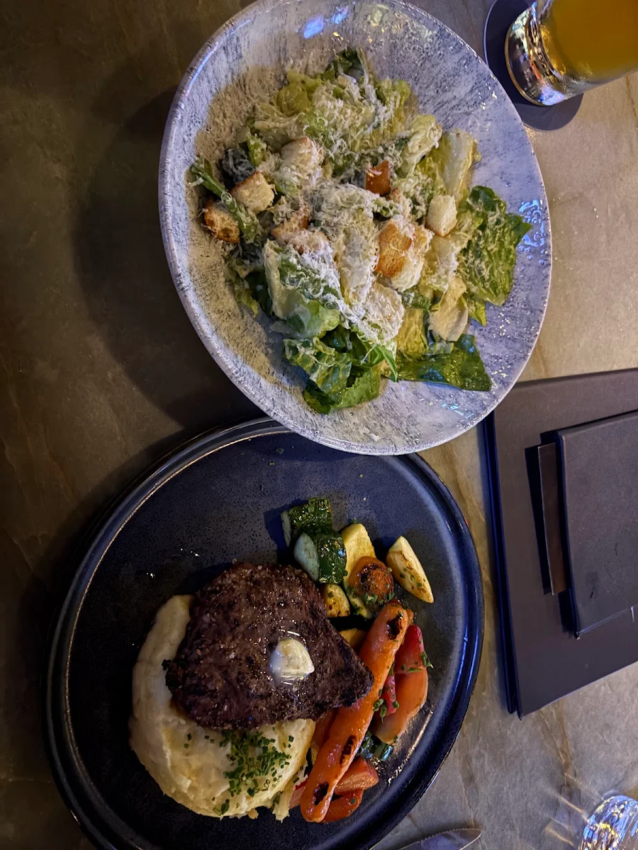 Food & drink, Earls Kitchen + Bar