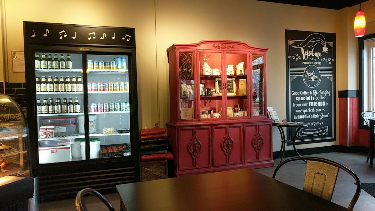 Vibe, Jef's Café
