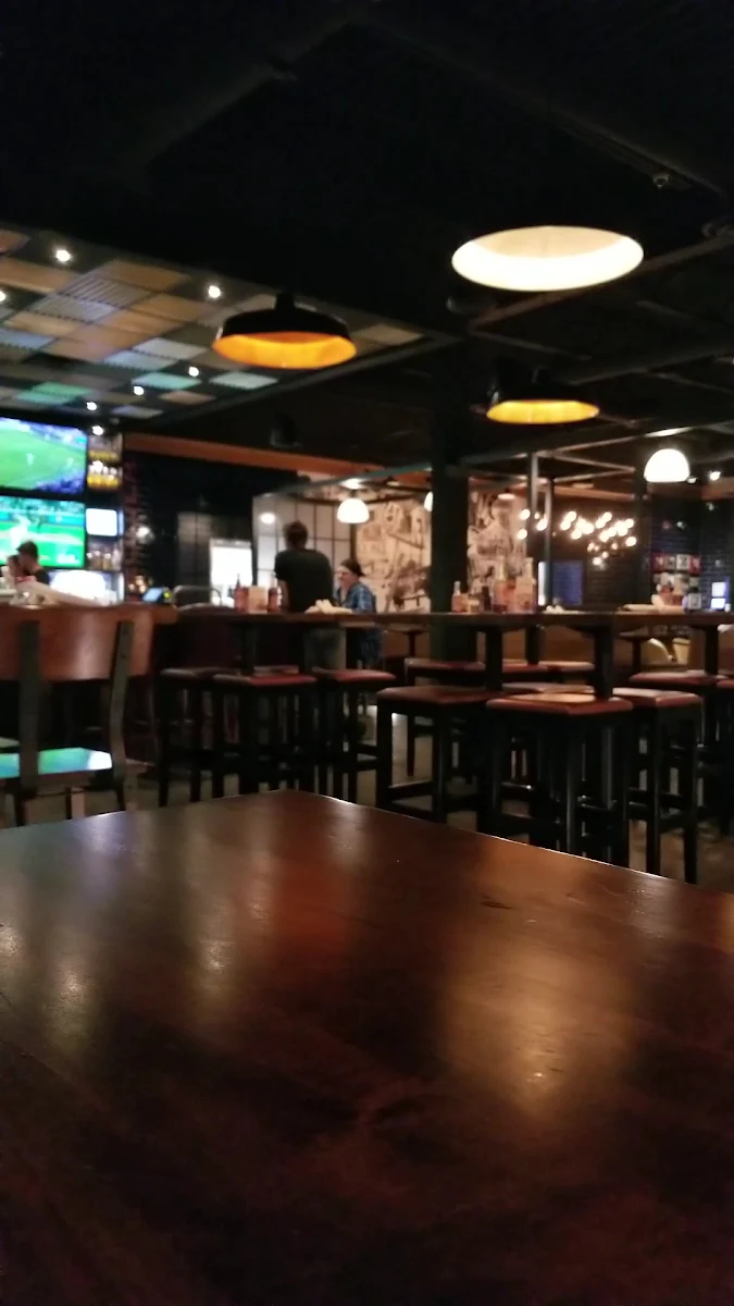 Vibe, Lone Star Texas Grill