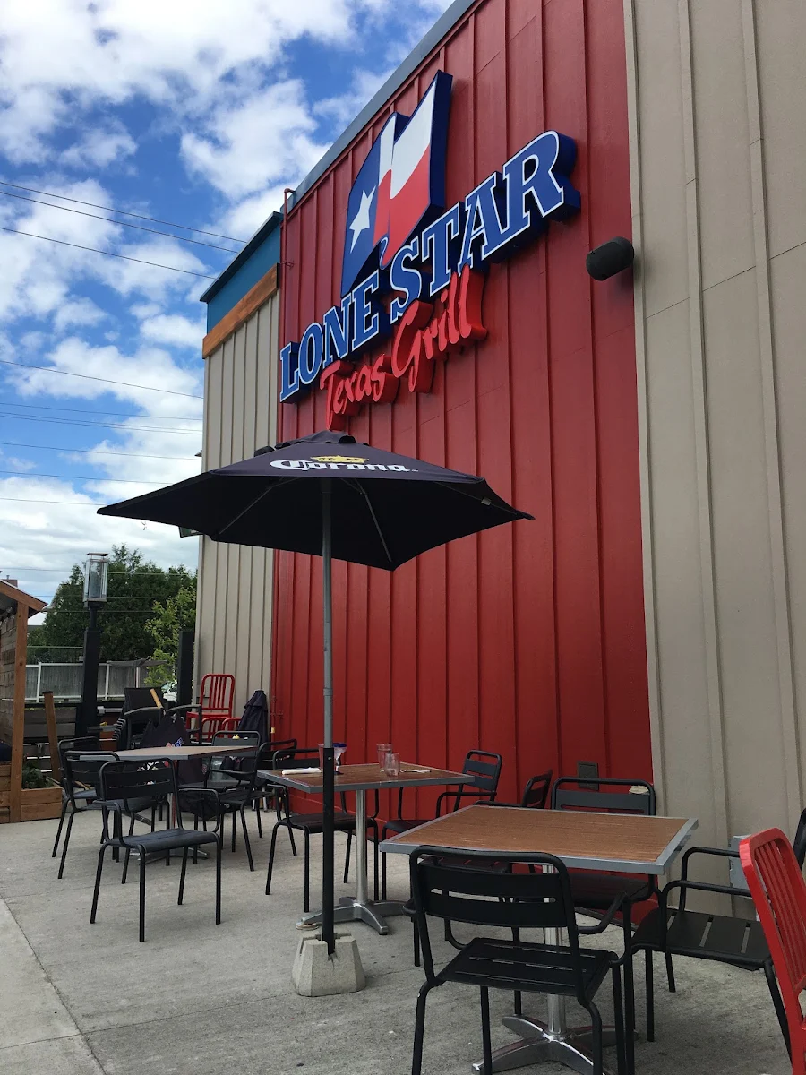 Vibe, Lone Star Texas Grill
