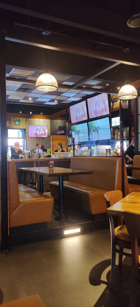 Vibe, Lone Star Texas Grill