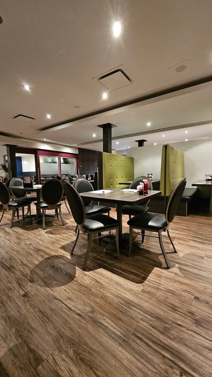Vibe, Restaurant à la rive