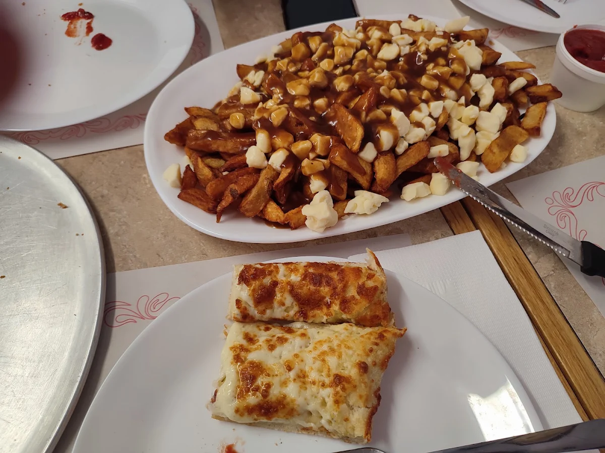 Food & drink, Pizza Miss Calgary - Pizza 2 pour 1