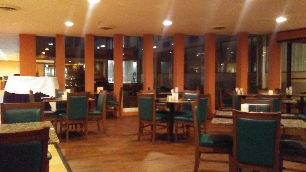 Vibe, D.I. Restaurant & Lounge