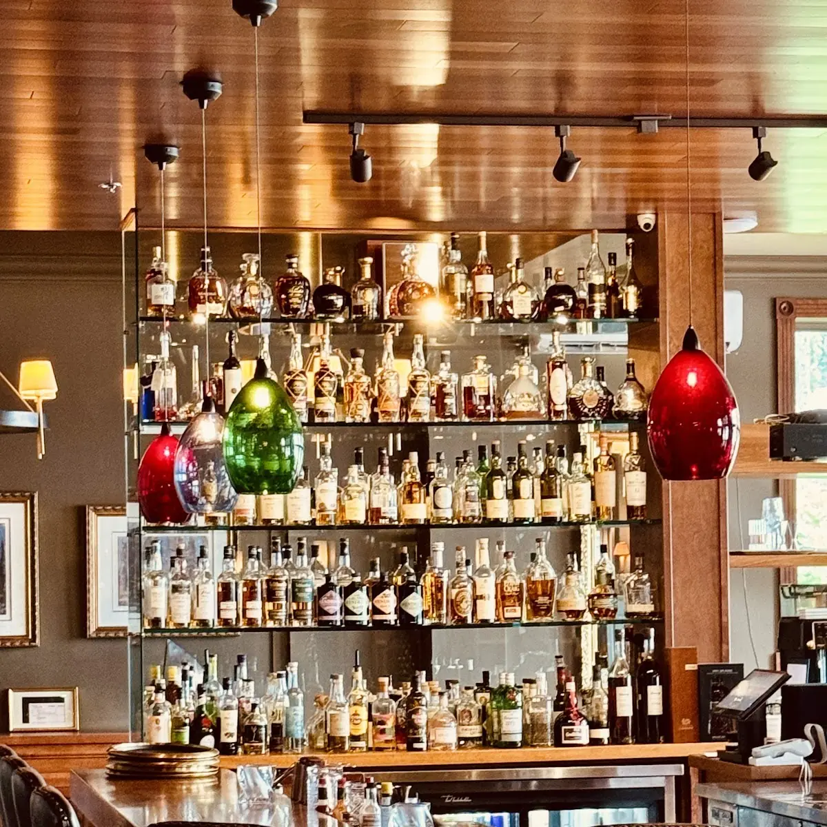 Vibe, Bistro Le Cove