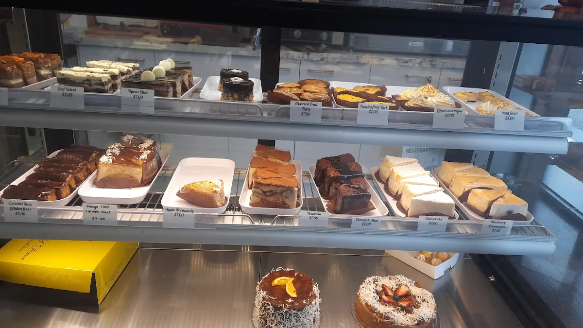 Vibe, A Treat of France (Carlton North)