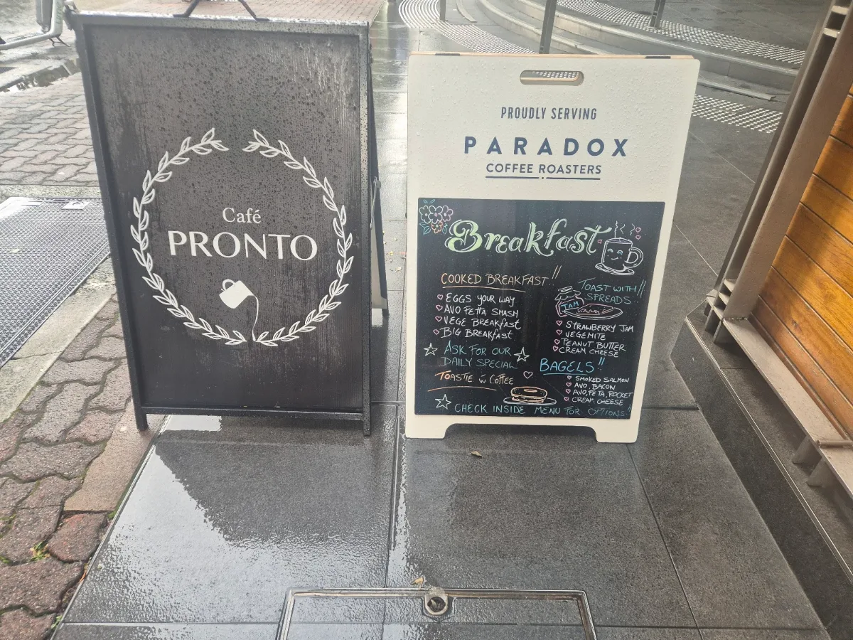 Menu, Cafe Pronto