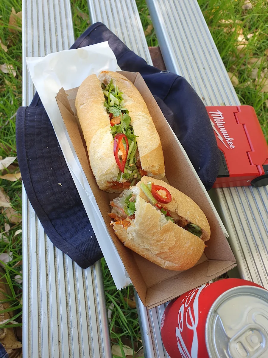 Food & drink, Boba Banh Mi