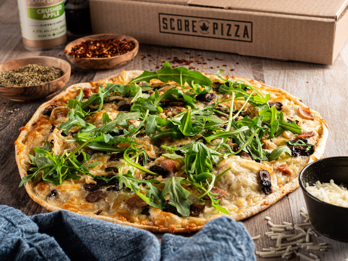 Food & drink, Score Pizza